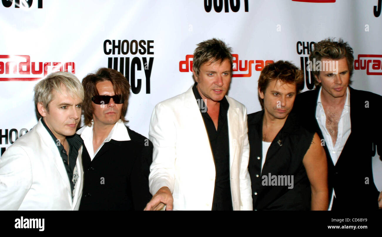 27 août 2003 - New York, New York, États-Unis - K32450RM. SD08/27/2003..POUR LES HOMMES de Juicy Couture VOUS INVITE À CÉLÉBRER 25 ANS DE DURAN DURAN AU RITZ WEBSTER HALL , NYC..DURAN DURAN (SIMON LEBON   ANDY ROGER JOHN TAYLOR et Nick Rhodes)(Image Crédit : Â© Rick Mackler/ZUMAPRESS.com) Photos/Globe Banque D'Images