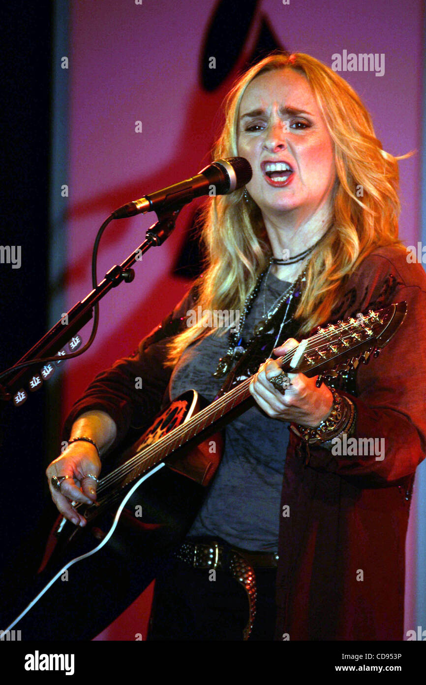 21 juin 2010 - New York, New York, États-Unis - Melissa Etheridge effectue au Hard Rock Café pour l'Académie de l'enregistrement de ''l'Artistes Grammy a révélé'' 06-21-2010 Photos série NYC par télémétriques- Photos Inc.Â©2010.Melissa Etheridge .K65221RM(Image Crédit : Â© Rick Mackler/Globe Photos/ZUMApress.com Banque D'Images