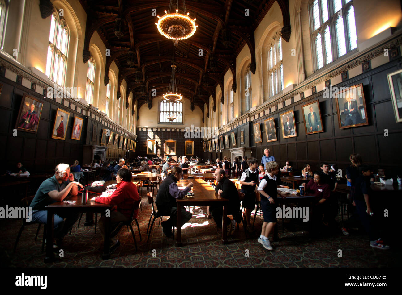 Oct 6, 2010 - Chicago, Illinois, USA - Hutchinson Hall, qui est calquée sur le hall de l'Église du Christ à l'Université d'Oxford, est un lieu de rassemblement pour les étudiants et les professeurs de l'Université de Chicago. Le Harry Potter les films présentés la salle qu'à Oxford, qui a apporté l'attention touristique Banque D'Images