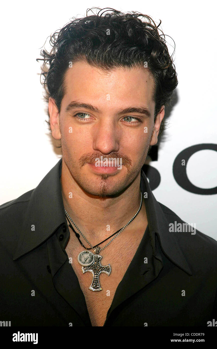 1 janvier, 2011 - New York, New York, États-Unis - K33999RM.SONY CÉLÈBRE LE CINQUIÈME ANNIVERSAIRE DE LA FD Trinitron® WEGA® PLAT ET DÉVOILE LE PLUS GRAND ÉCRAN PLAT HAUTE DÉFINITION À ÉCRAN LCD AU SPLASH LIGHT STUDIOS , NYC 11/06/2003. / JC CHASEZ(Credit Image : Â© Rick Mackler/Photos/ZUMAPRESS.com) Globe Banque D'Images