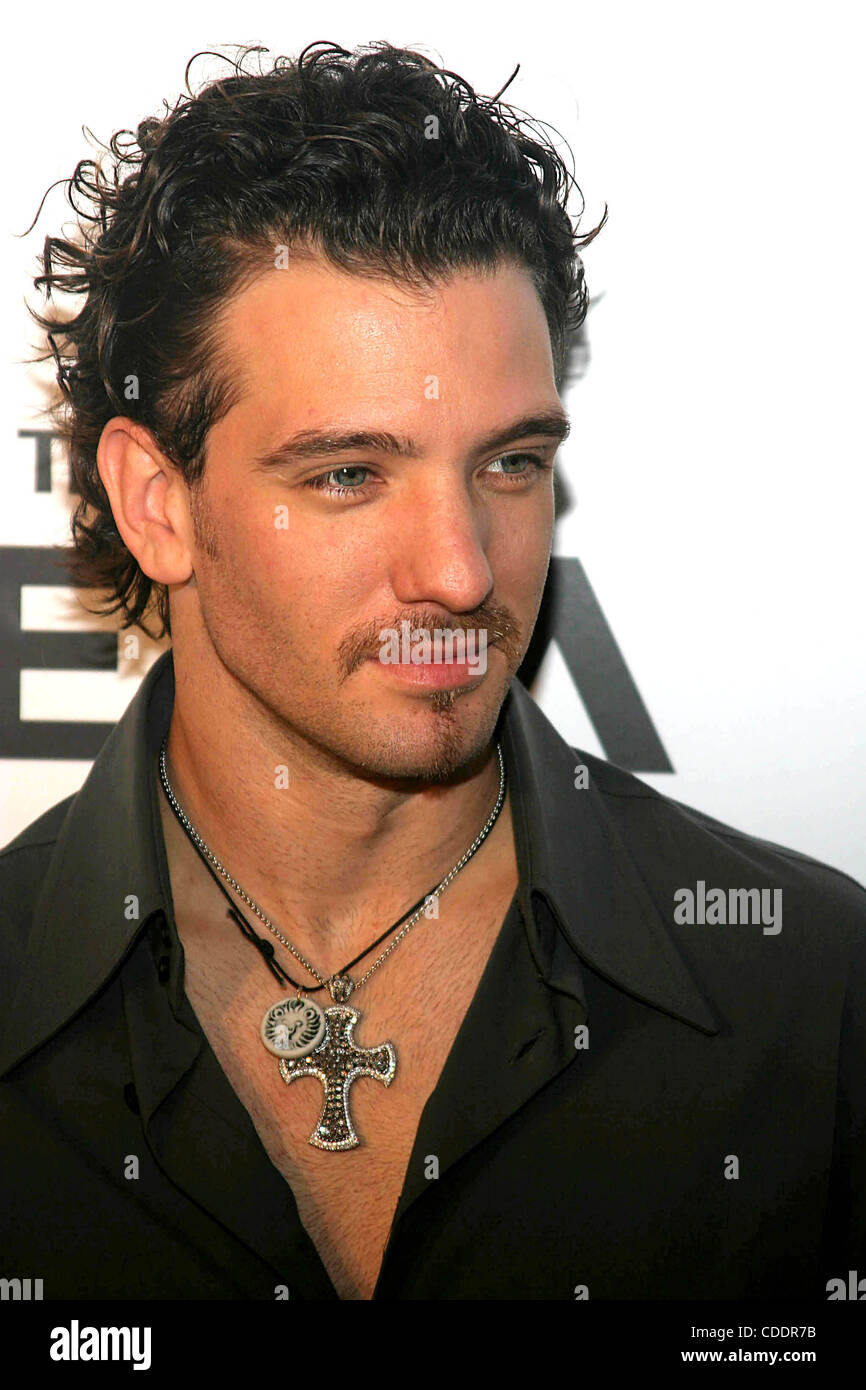 1 janvier, 2011 - New York, New York, États-Unis - K33999RM.SONY CÉLÈBRE LE CINQUIÈME ANNIVERSAIRE DE LA FD Trinitron® WEGA® PLAT ET DÉVOILE LE PLUS GRAND ÉCRAN PLAT HAUTE DÉFINITION À ÉCRAN LCD AU SPLASH LIGHT STUDIOS , NYC 11/06/2003. / JC CHASEZ(Credit Image : Â© Rick Mackler/Photos/ZUMAPRESS.com) Globe Banque D'Images