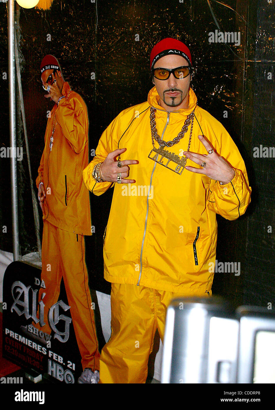 1 janvier, 2011 - New York, New York, États-Unis - ALI G.K29253SD RM0224.DA WORLD PREMIÈRE PROJECTION DE ''DA ALI G SHOW''..HÉBERGÉ PAR HBO SUR LE LOT 61, À NEW YORK, New York. / 2003 Crédit : Image(Â© Rick Mackler/Photos/ZUMAPRESS.com) Globe Banque D'Images