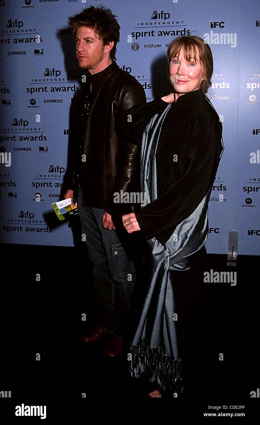 1 janvier 2011 - Hollywood, Californie, États-Unis - J7502PR.Independent Spirit Awards LA PLAGE DE SANTA MONICA SANTA MONICA , CA.03/22/2003. / / 2003...SISSY SPACEK(Image Crédit : Â© Phil Roach/Photos/ZUMAPRESS.com) Globe Banque D'Images