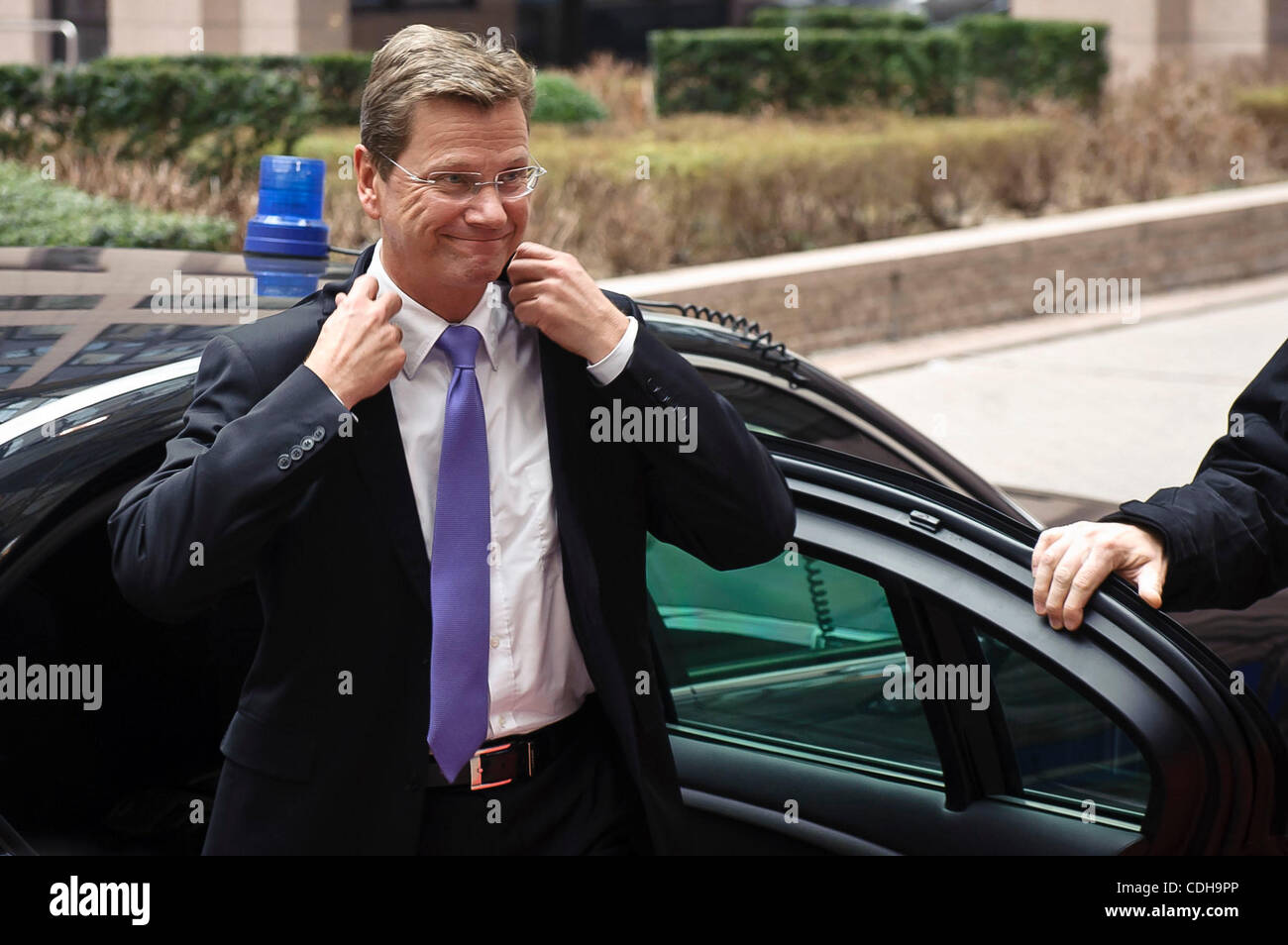 31 janvier 2011 - Bruxelles, Belgique - Le ministre des Affaires étrangères allemand Guido Westerwelle arrive pour Affaire générales et relations extérieures de l'UE Les ministres des affaires étrangères à Bruxelles, Belgique le 2011-01-31 par Wiktor Dabkowski (crédit Image : © Wiktor Dabkowski/ZUMAPRESS.com) Banque D'Images