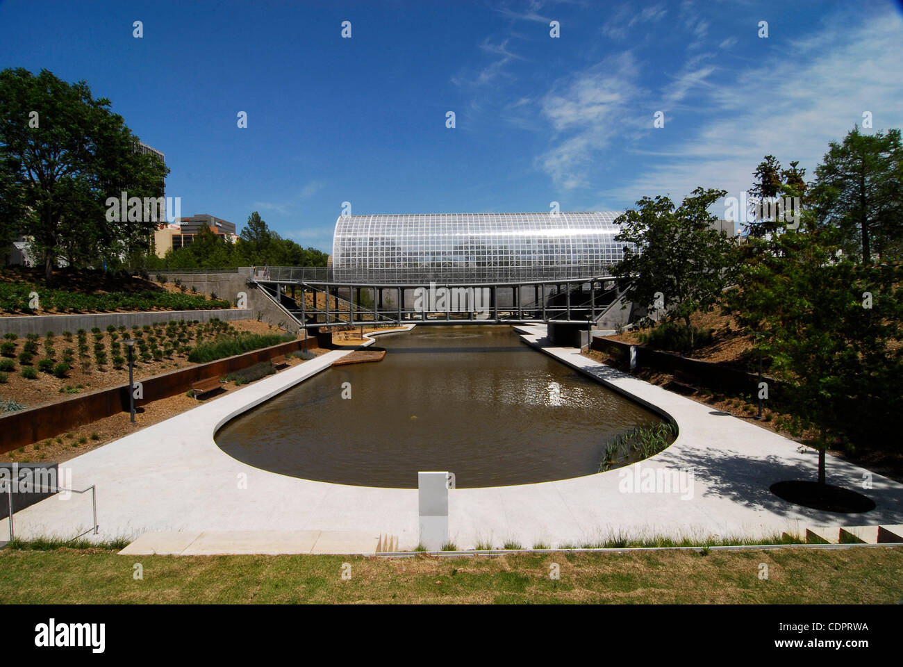 22 mai 2011 - Oklahoma City, Oklahoma, USA - Le 22 mai 2011. Le Myriad Botanical Gardens et Conservatoire Crystal Bridge, a fait l'objet d'une rénovation et vient juste de rouvrir d'Oklahoma City, USA. (Crédit Image : © Ralph Lauer/ZUMAPRESS.com) Banque D'Images