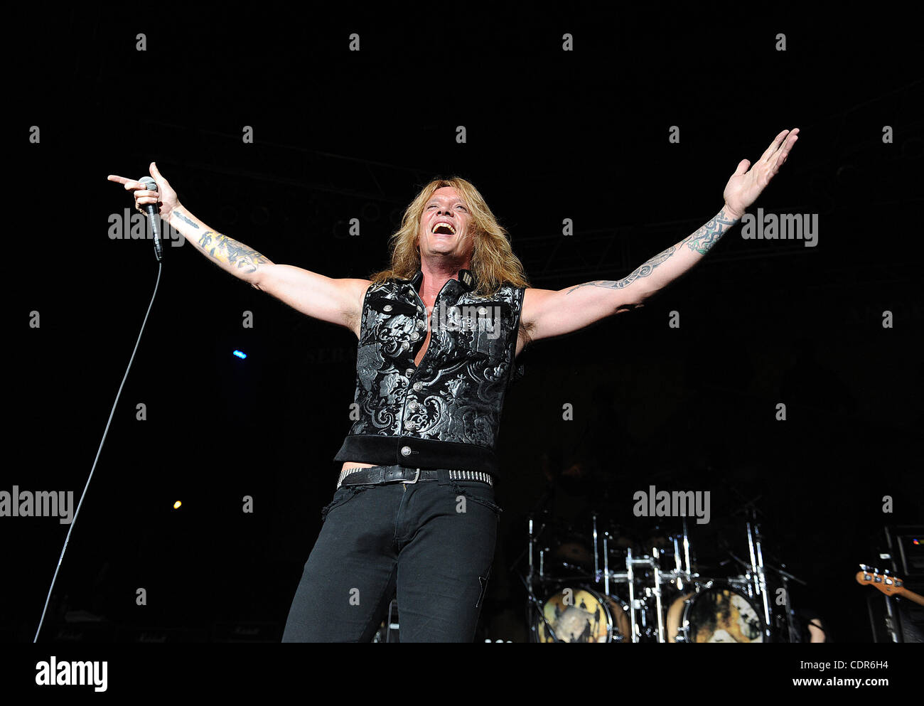 14 mai 2011 - Columbia, Maryland, USA - Chanteur Sebastian BACH il se produit dans le cadre de la troisième édition annuelle de M3 Rock Festival qui a eu lieu à la Merriweather Post Pavilion situé en Colombie-Britannique. Copyright 2011 Jason Moore (crédit Image : © Jason Moore/ZUMAPRESS.com) Banque D'Images