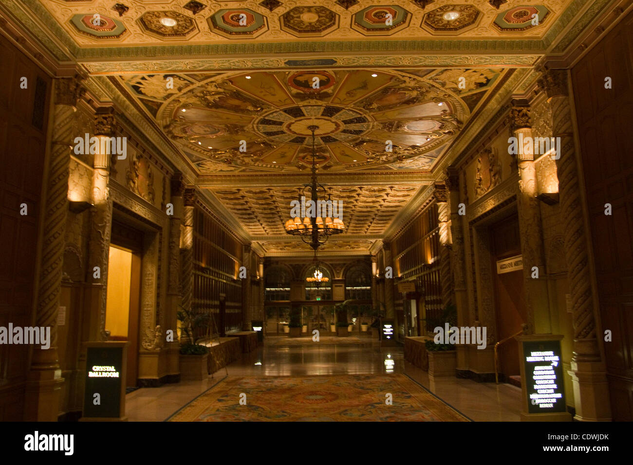 3 octobre 2011 - Los Angeles, Californie, États-Unis - Millennium Biltmore Hotel à Los Angeles, Californie (crédit Image : © Jonathan Alcorn/ZUMAPRESS.com) Banque D'Images