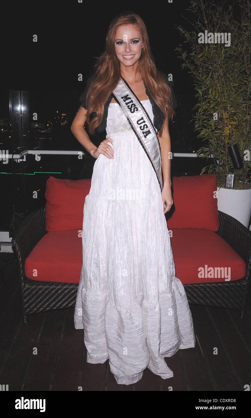 28 septembre 2011 - Hollywood, Californie, États-Unis - Miss USA Retour au parti officiel's Hollywood Drai à Hollywood, CA 9/28/2011 11..Miss USA 2011 Alyssa Campanella(Image Crédit : Â© Scott Kirkland/Globe Photos/ZUMAPRESS.com) Banque D'Images