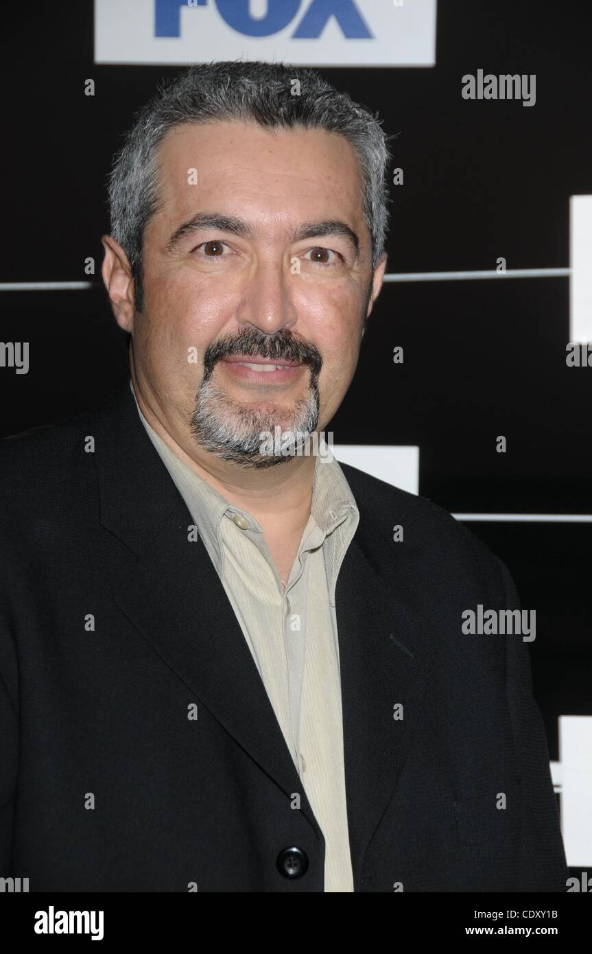 Le 5 août, 2011 - Los Angeles, Californie, USA - Aug 05, 2011 - Los Angeles, Californie, USA - l'Acteur JON CASSAR au Fox All Star Party 2011 tenue à Gladstone's restaurant Malibu, CA. (Crédit Image : © Paul Fenton/ZUMAPRESS.com) Banque D'Images