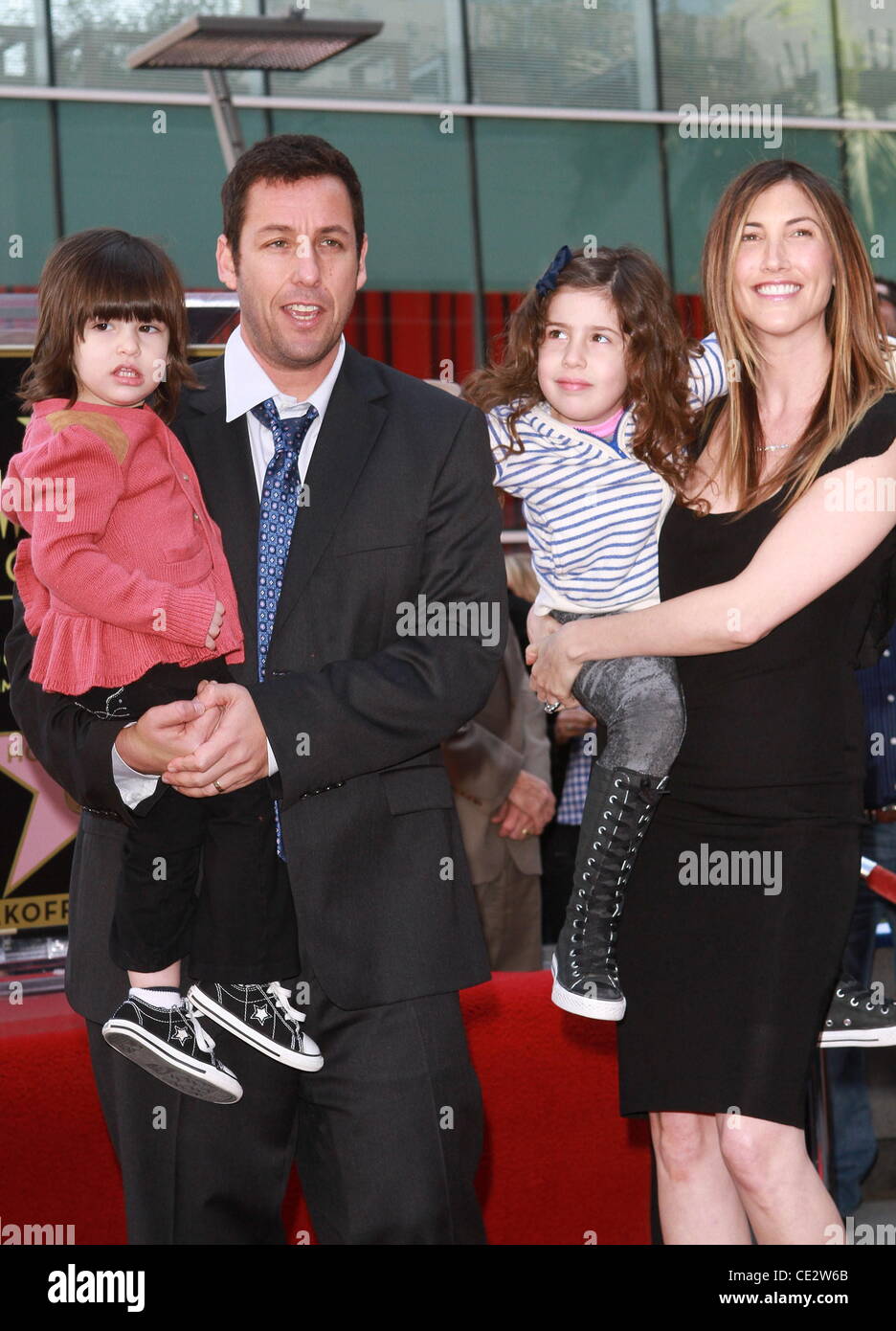 Adam Sandler avec sa femme et ses enfants Adam Sandler est honoré sur(02)