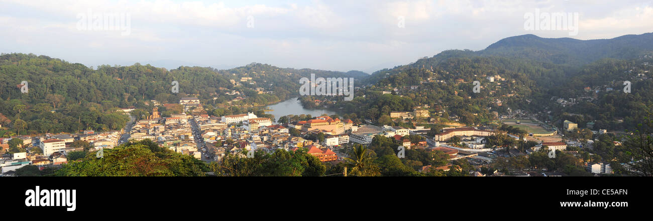 Panorama de l'ancienne capitale de Kandy - Sri Lanka Banque D'Images