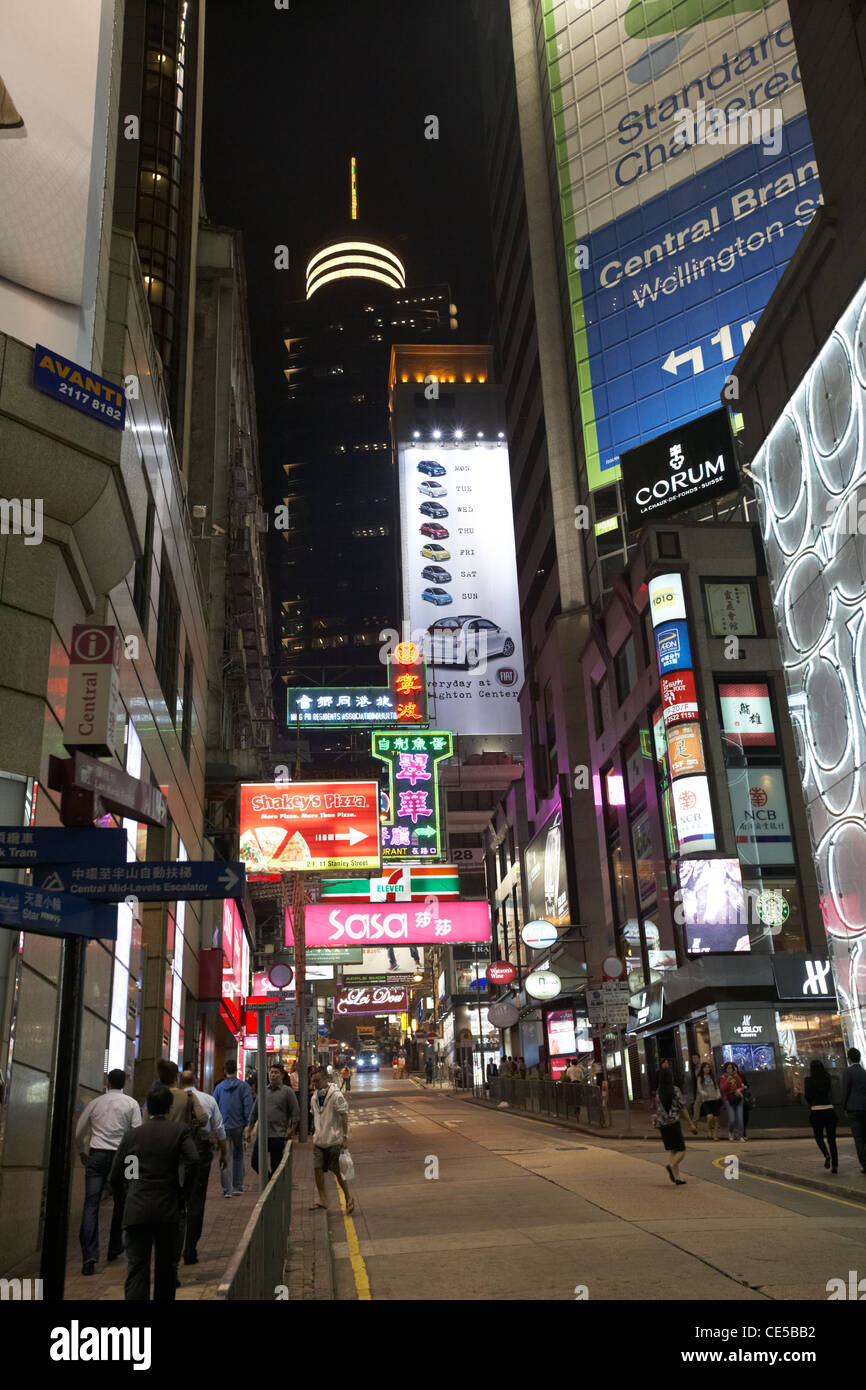 Vue générale de lan kwai fong de nuit à Hong Kong Hong Kong Chine Asie d'Aguilar st Banque D'Images