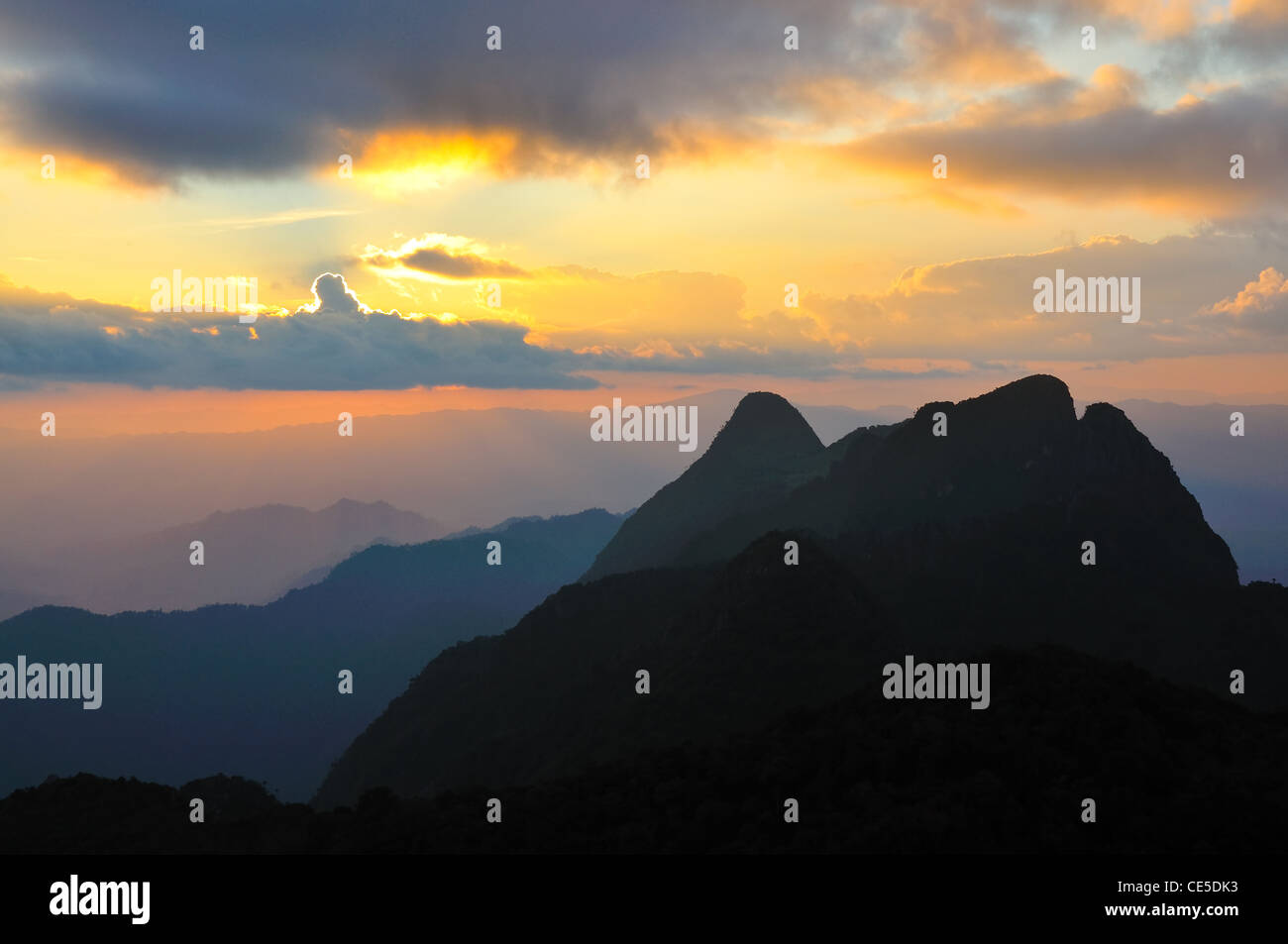 Scène de 'la montagne' Chiang Dao, Thaïlande Banque D'Images