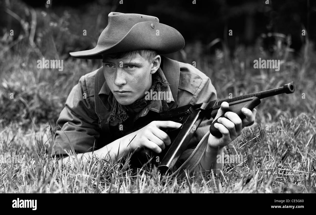 WW2 Re-Enactors - Soldat britannique avec Thomson Machine Gun Photo ...