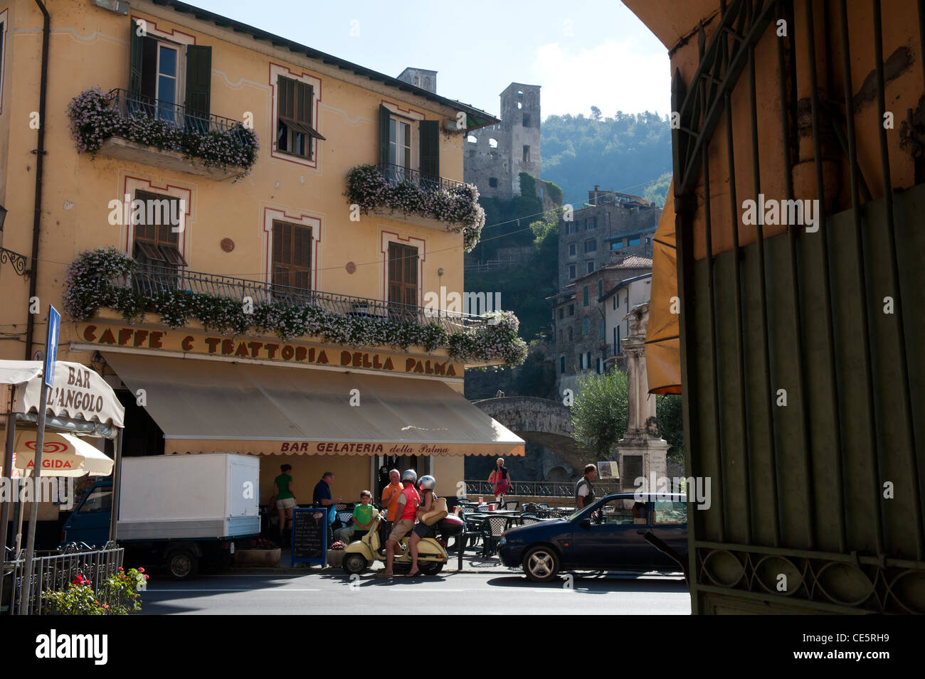 Dolceacqua, Province de Imperia, Italie, Europe Banque D'Images