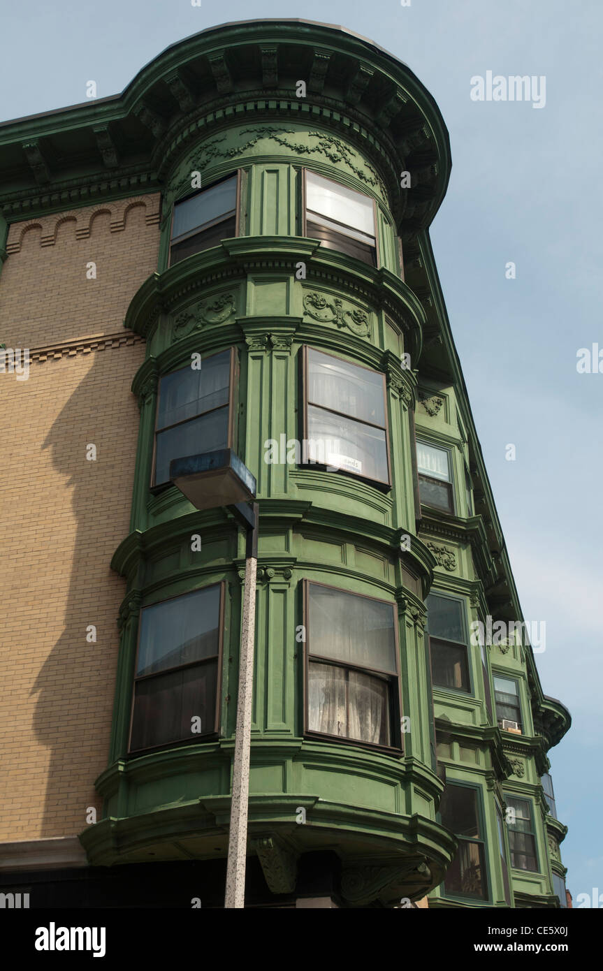 Façade fenêtre en baie de saillie en résidentiel Boston, Massachusetts, United States, USA Banque D'Images