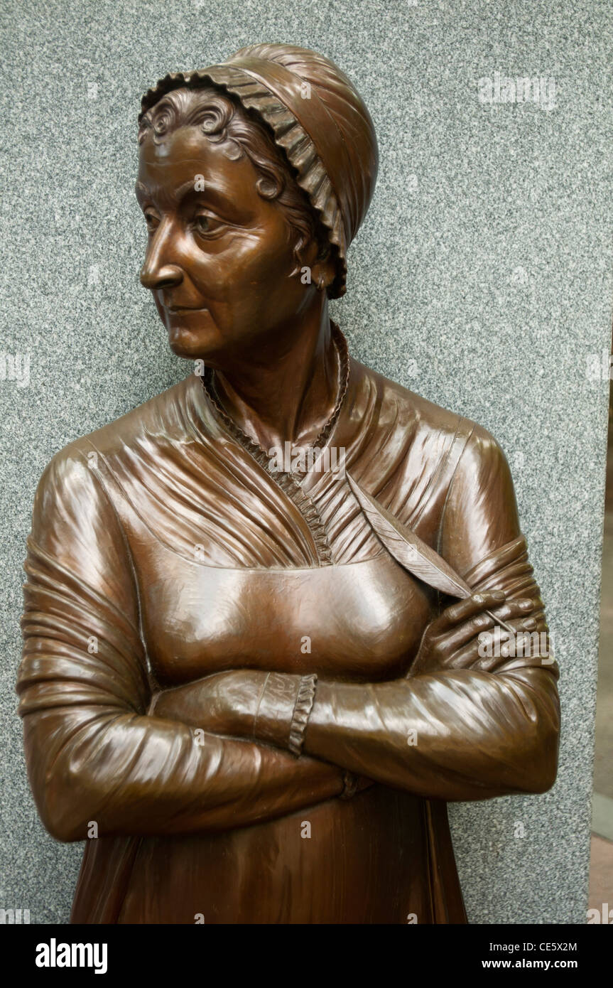 Le bronze Boston Women's Memorial : Abigail Adams , Commonwealth Avenue Mall par Meredith Bergmann, Massachusetts, USA Banque D'Images