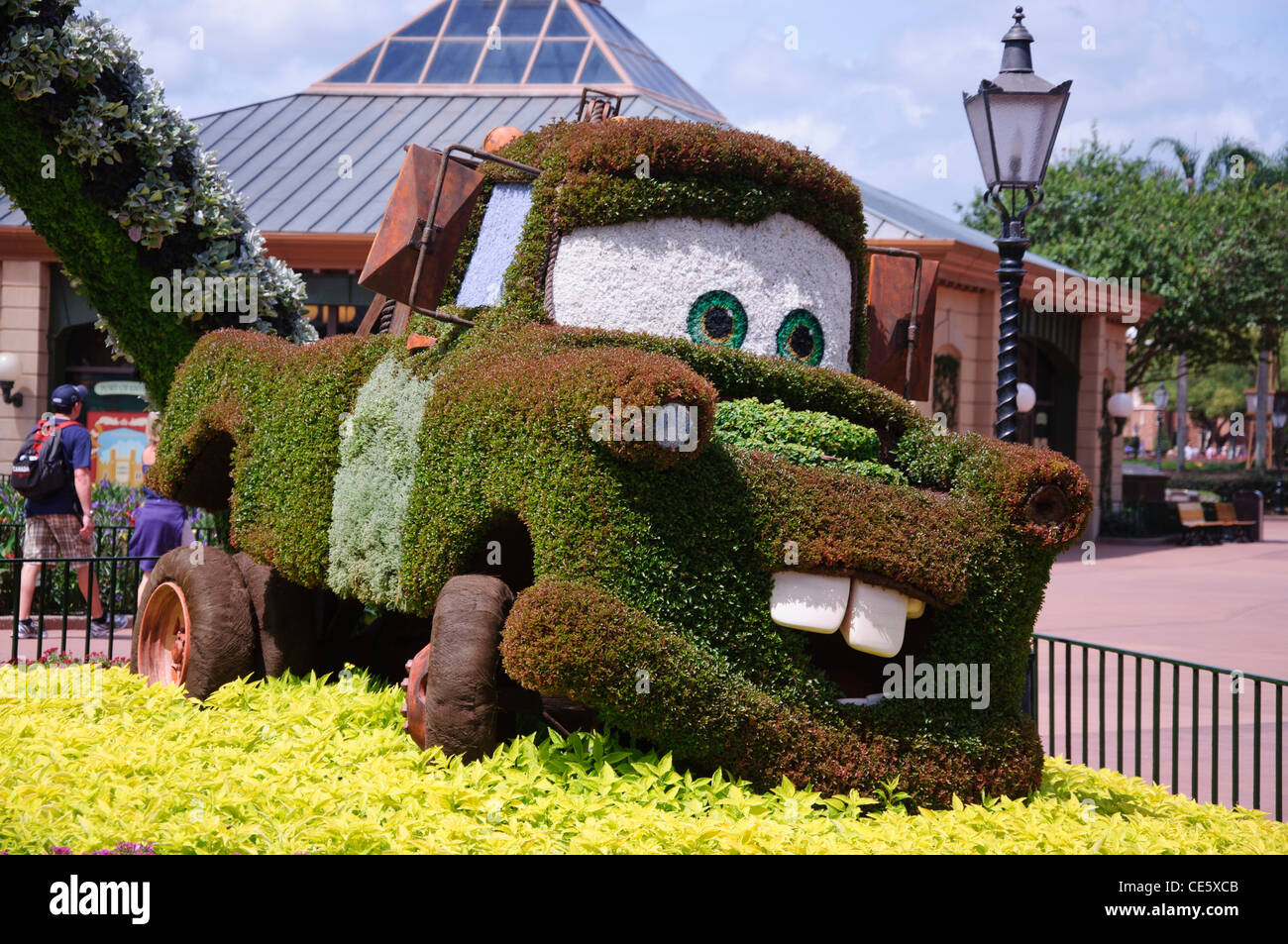 Entrée World Showcase d'EPCOT disney cars lightning mcqueen Banque D'Images