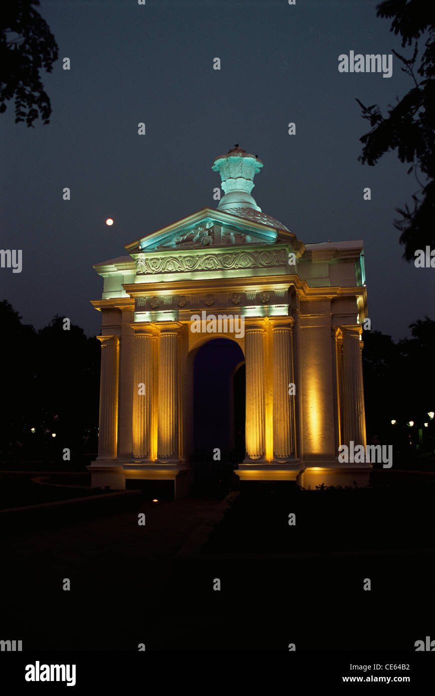 Aayi Mandapam ; monument blanc ; architecture gréco-romaine ; Parc Bharathi ; Pondichéry ; Puducerisier ; territoire de l'Union ; UT ; Inde ; Asie Banque D'Images