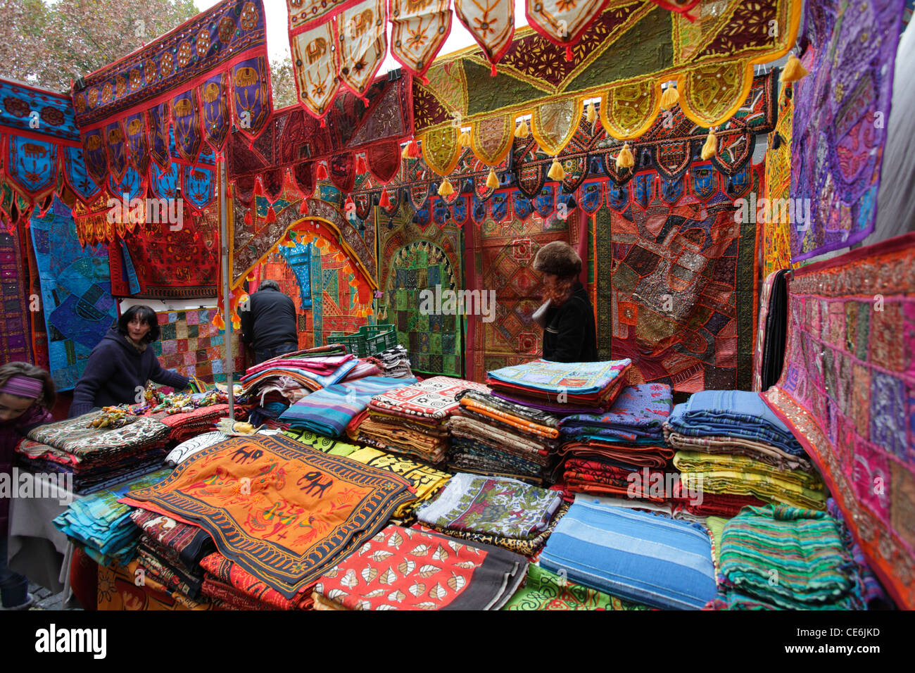 Le marché d'El Rastro, Madrid, Espagne Banque D'Images