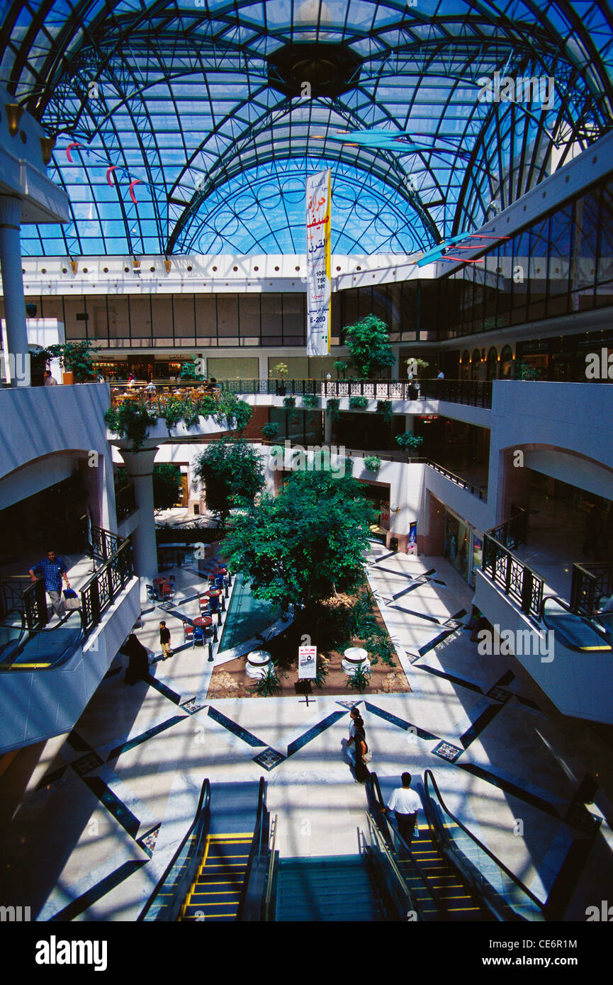 Centre Commercial atrium intérieur ; Koweït ; Persan golfe Moyen-Orient Asie Banque D'Images