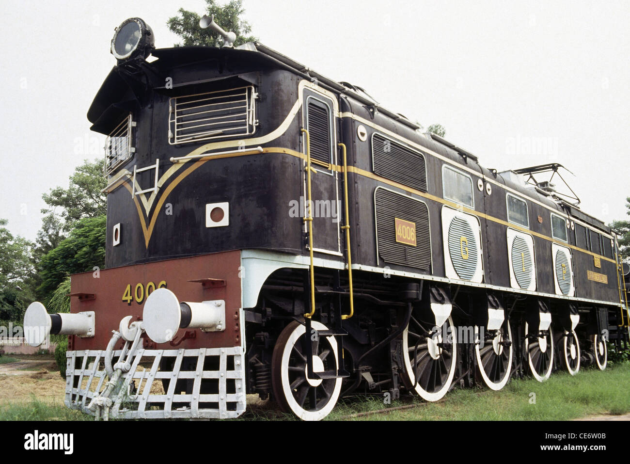 vieux moteur diesel ferroviaire ; musée ferroviaire ; bhavan ferroviaire ; new delhi ; inde ; asie Banque D'Images