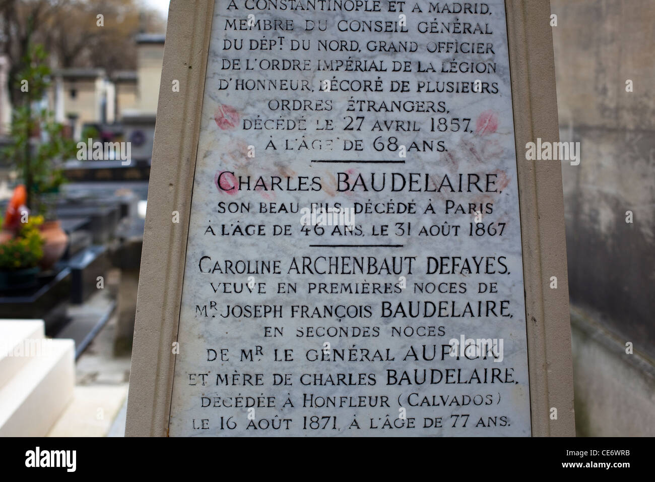 La tombe du poète Charles Baudelaire au cimetière Montparnasse, Paris Banque D'Images