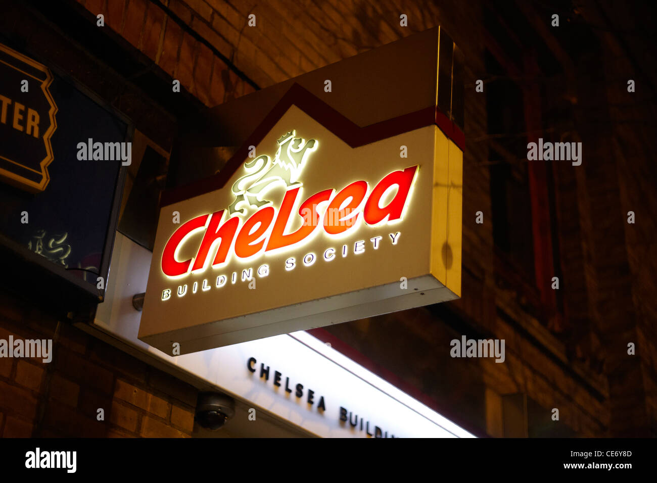 Chelsea Building Society sign lit up at night Banque D'Images