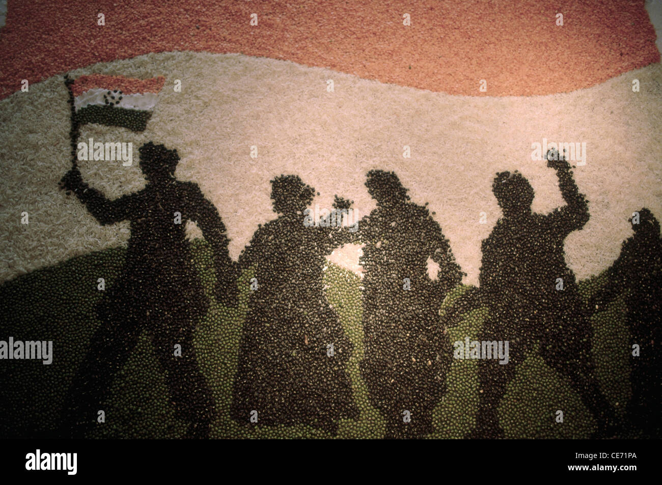 Homme avec le drapeau indien rangoli sur la célébration du jour de l'indépendance bombay mumbai maharashtra inde œuvre d'art indien Banque D'Images