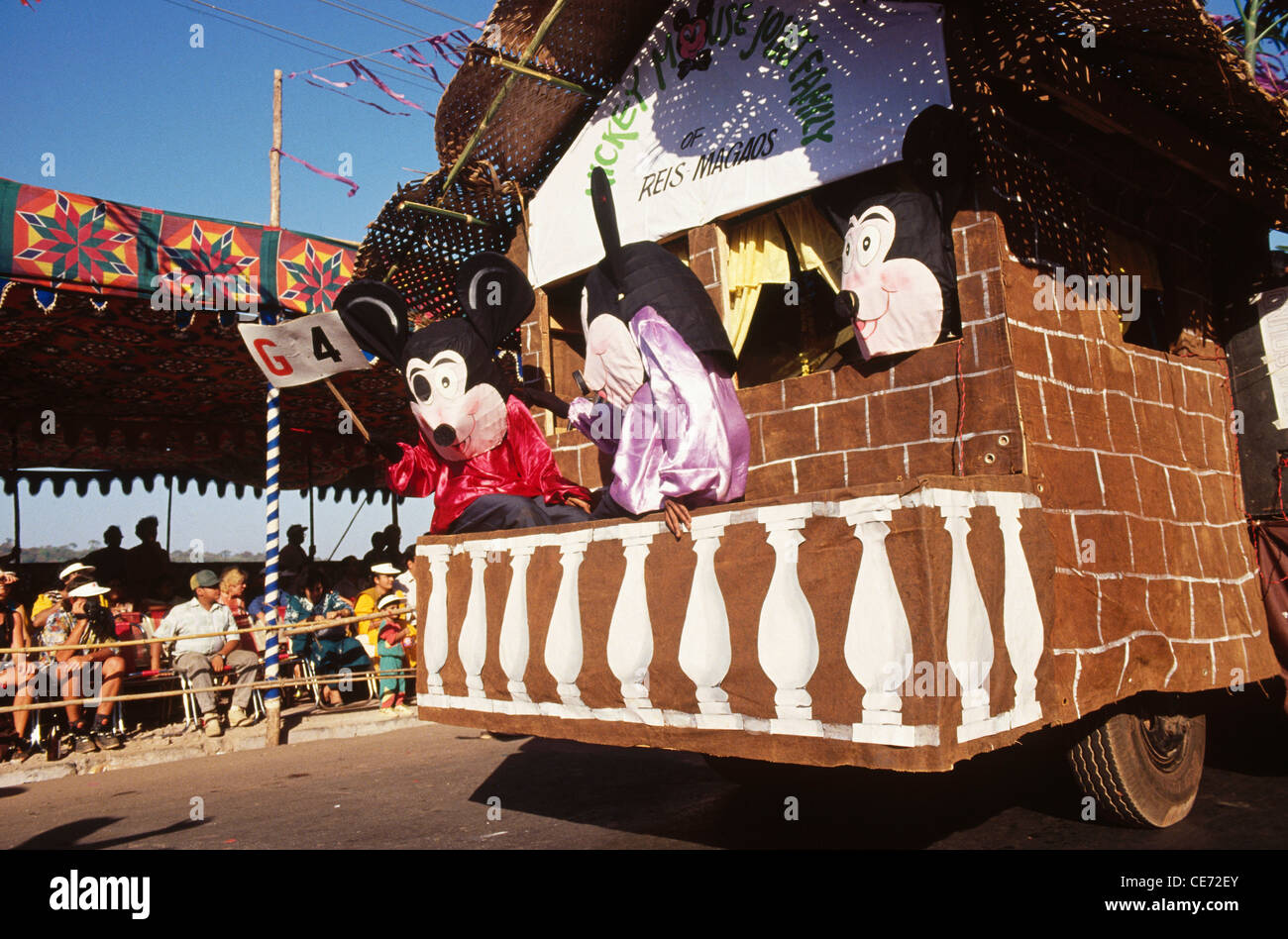 82575 RSC : micky mouse dans festival carnaval de goa Goa ; Inde ; Banque D'Images