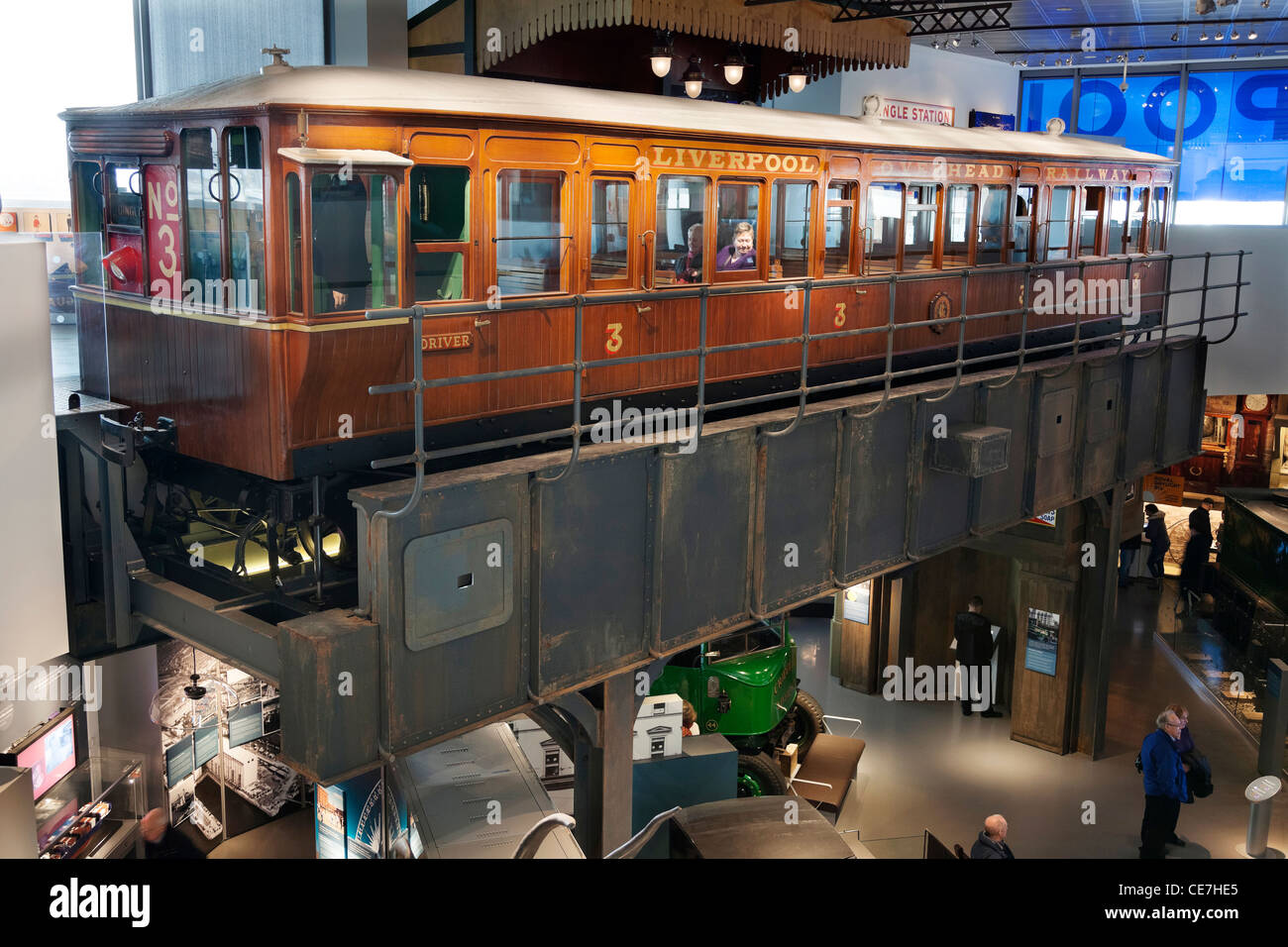 Le Musée de Liverpool overhead railway carriage pièce à Liverpool. Banque D'Images