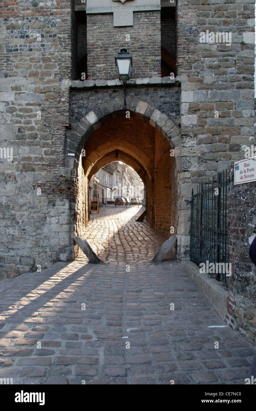 La porte de Nevers (Nevers) Porte de Saint-Valery-sur-Somme. Le point d'accès à la vieille ville. Entrez dans la cité médiévale. Banque D'Images