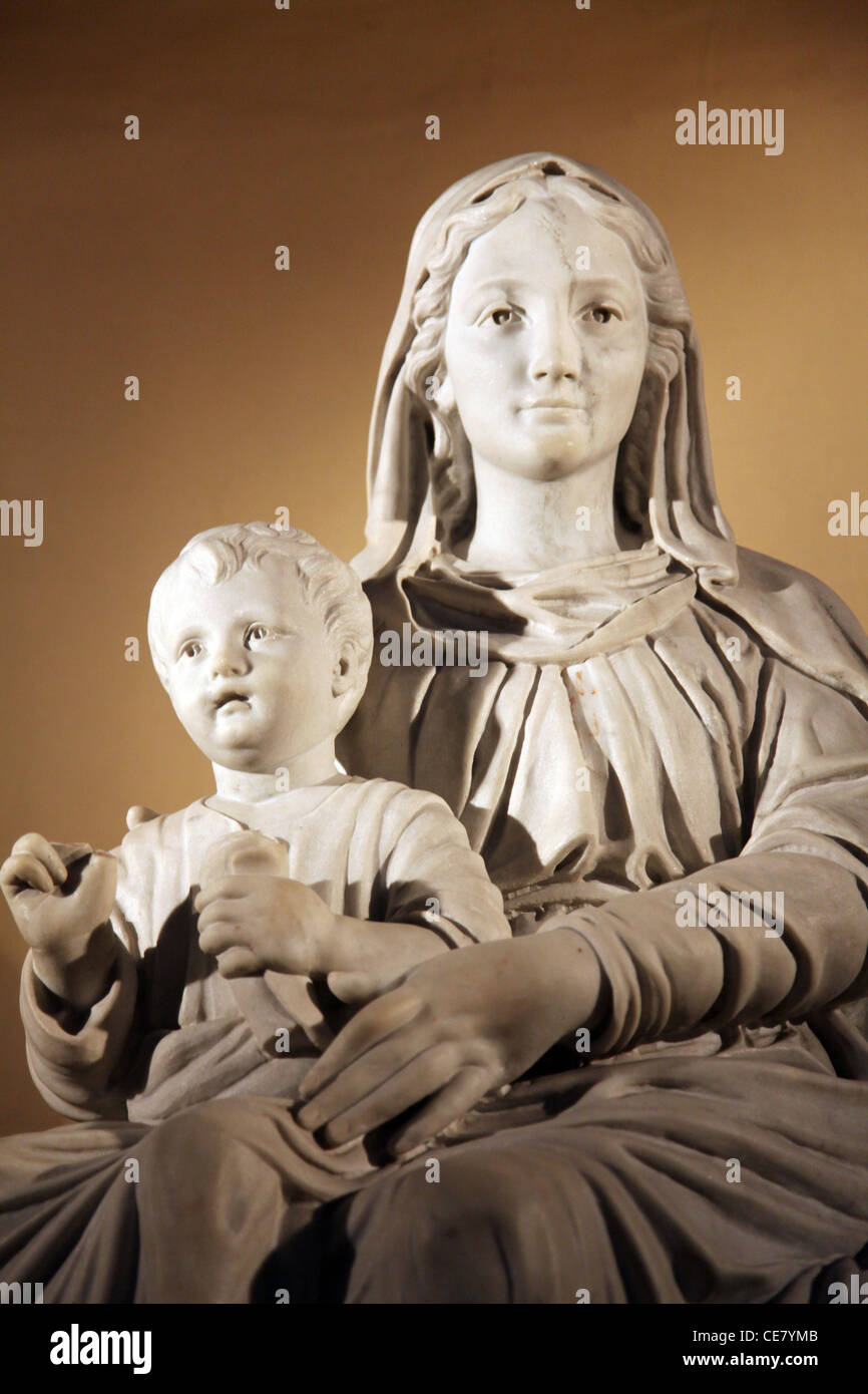 Vierge Marie avec l'enfant Jésus dans la Cathédrale de St Vincent de Paul à Tunis Banque D'Images