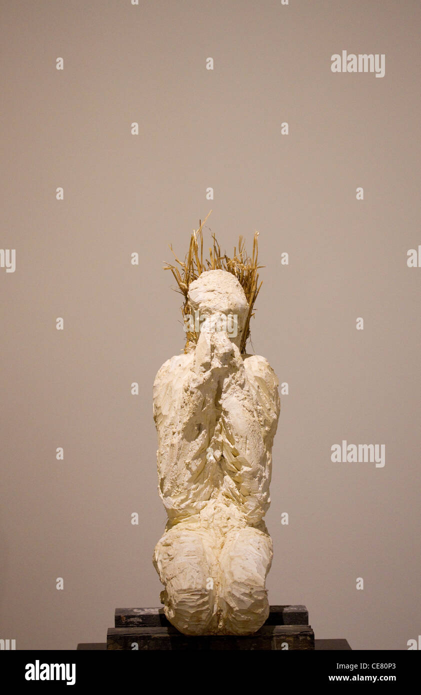 Contemporary art sculpture plaster Banque de photographies et d'images à  haute résolution - Alamy