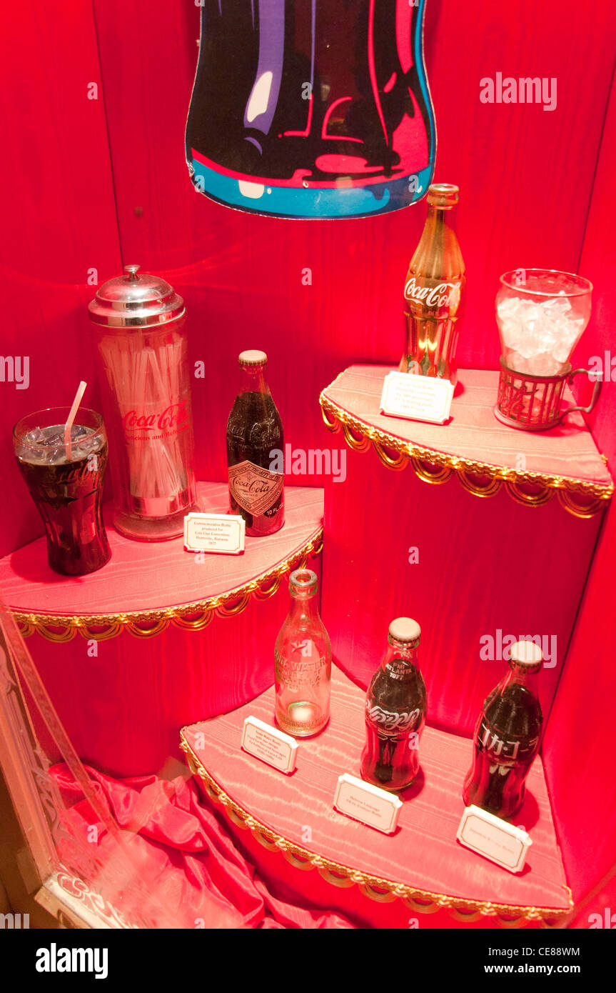 Vintage bouteille de Coca-Cola et de verre Banque D'Images