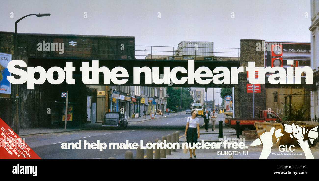 Affiche anti-nucléaire produite par le Conseil Du Grand Londres en 1983. Banque D'Images