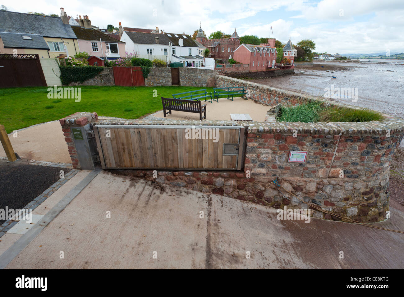 Défenses contre les inondations dans la région de Shaldon, Devon Banque D'Images
