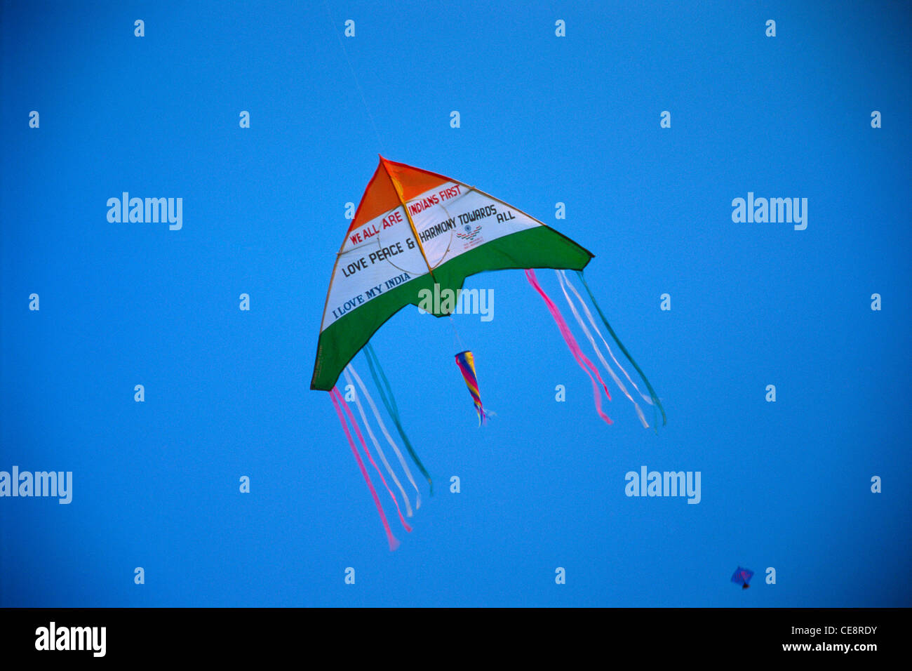 Festival de cerf-volant ; Makar Sankranti ; cerf-volant comme drapeau indien ; bombay ; mumbai ; maharashtra ; inde ; asie Banque D'Images