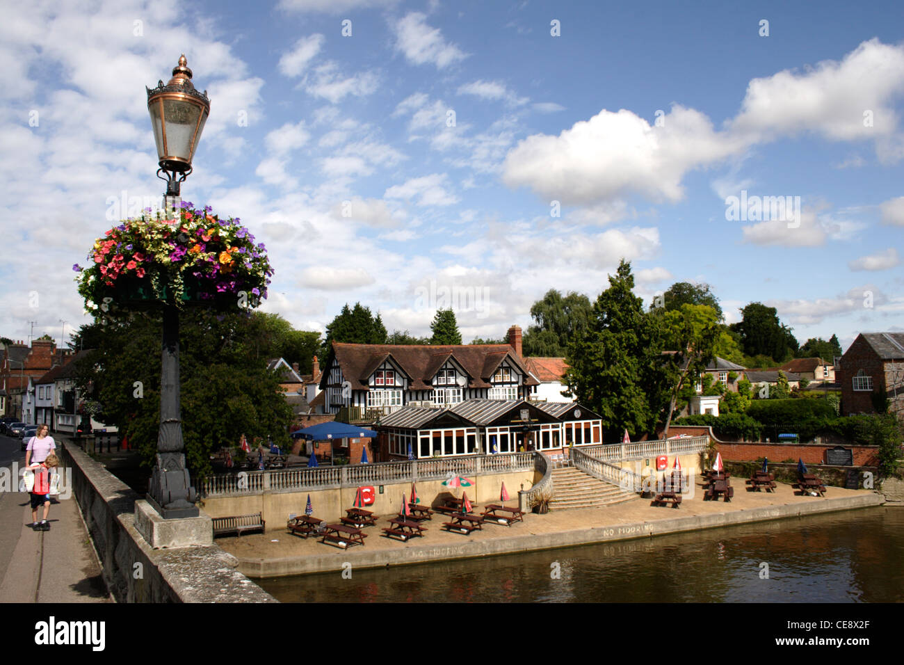 Le Boathouse pub sur la Tamise à Wallingford Oxfordshire Banque D'Images