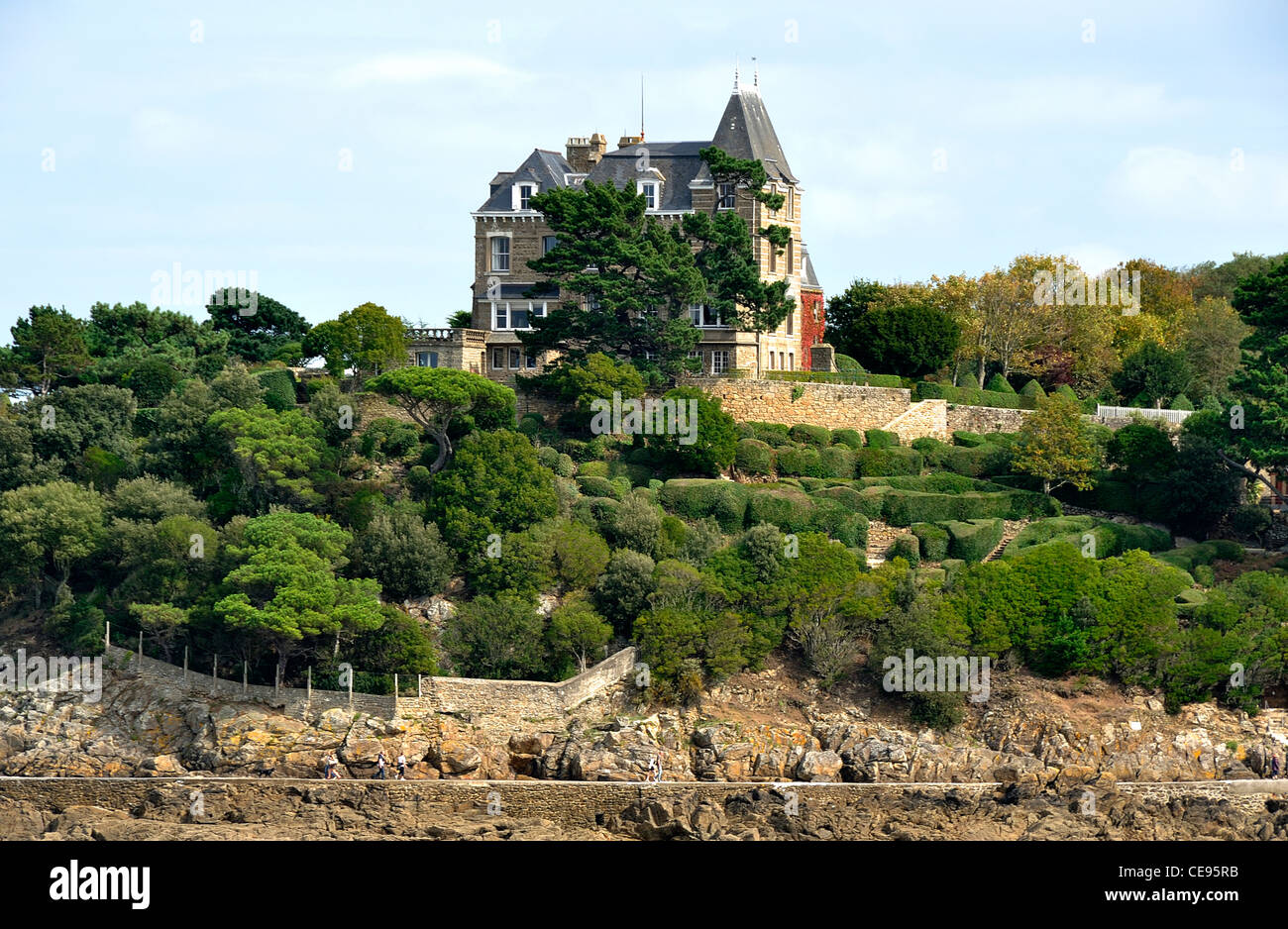Villa 'La Garde', Moulinet point , à pied 'Cair de Lune', à Dinard  (Bretagne, France Photo Stock - Alamy