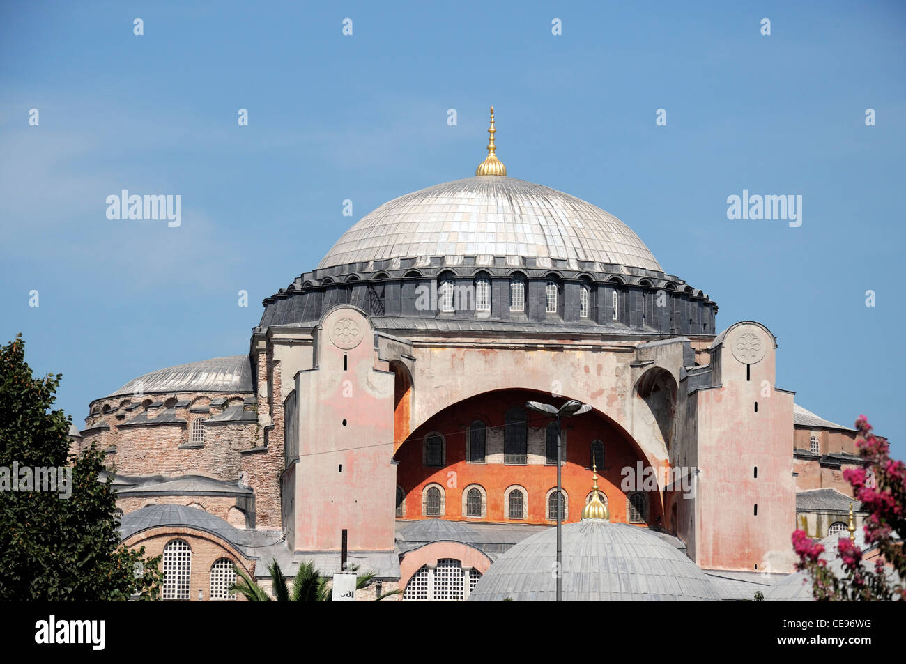 Sainte-sophie Sainte-sophie ancienne basilique patriarcale orthodoxe musée mosquée IstanbulTurkey Banque D'Images