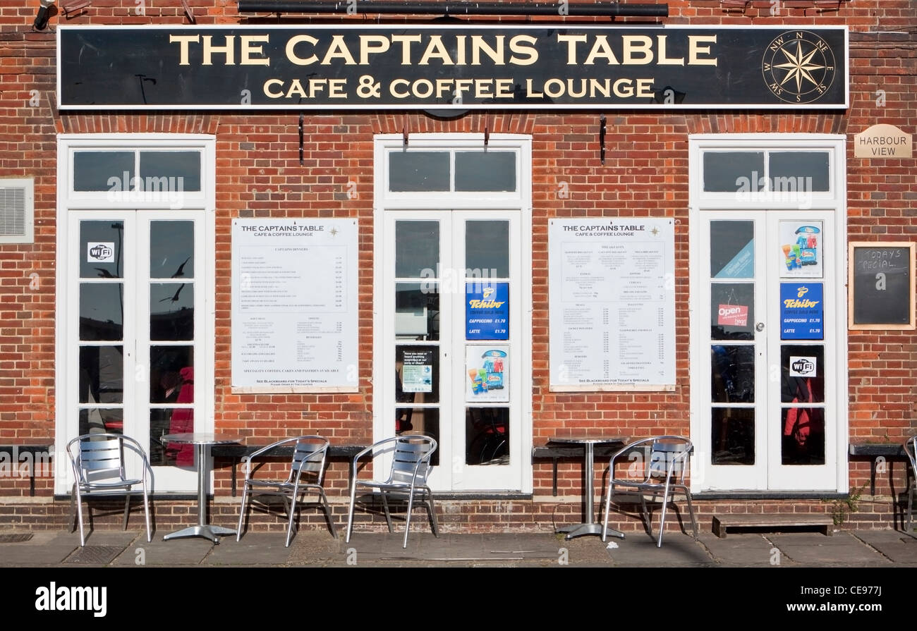 Le salon de café Café Captains Table Banque D'Images