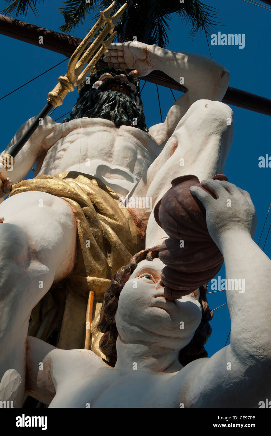 Le Galion 'Neptune' figure tête. Vieux Port. Gênes Genova Italie Banque D'Images