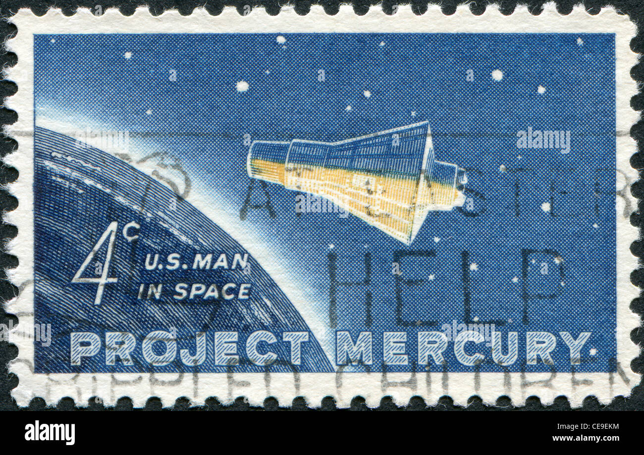 Un timbre imprimé aux États-Unis, dédié au projet Mercury, et le premier vol dans l'astronaute spatial John Herschel Glenn Banque D'Images