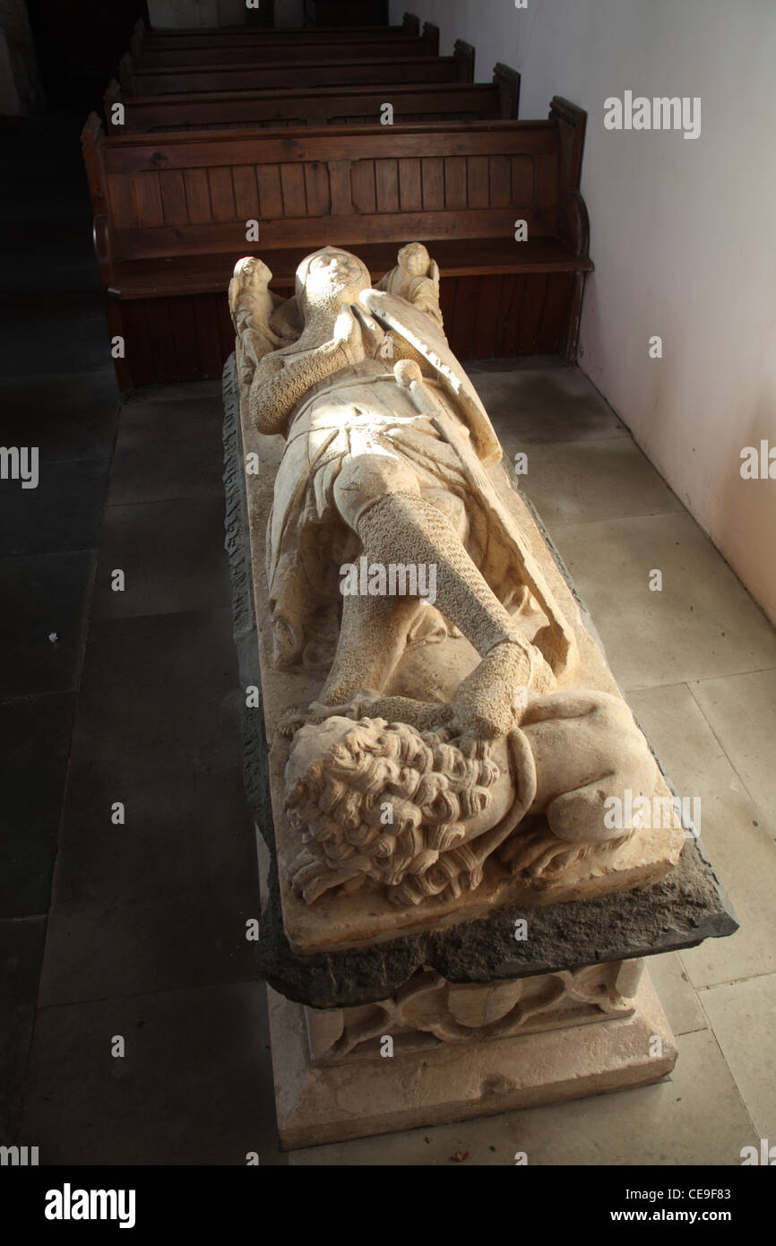 Effigie tombe d'un membre de la famille De Buslingthorpe en armure complète, St Michael's Church, Buslingthorpe, Lincolnshire du Nord Banque D'Images