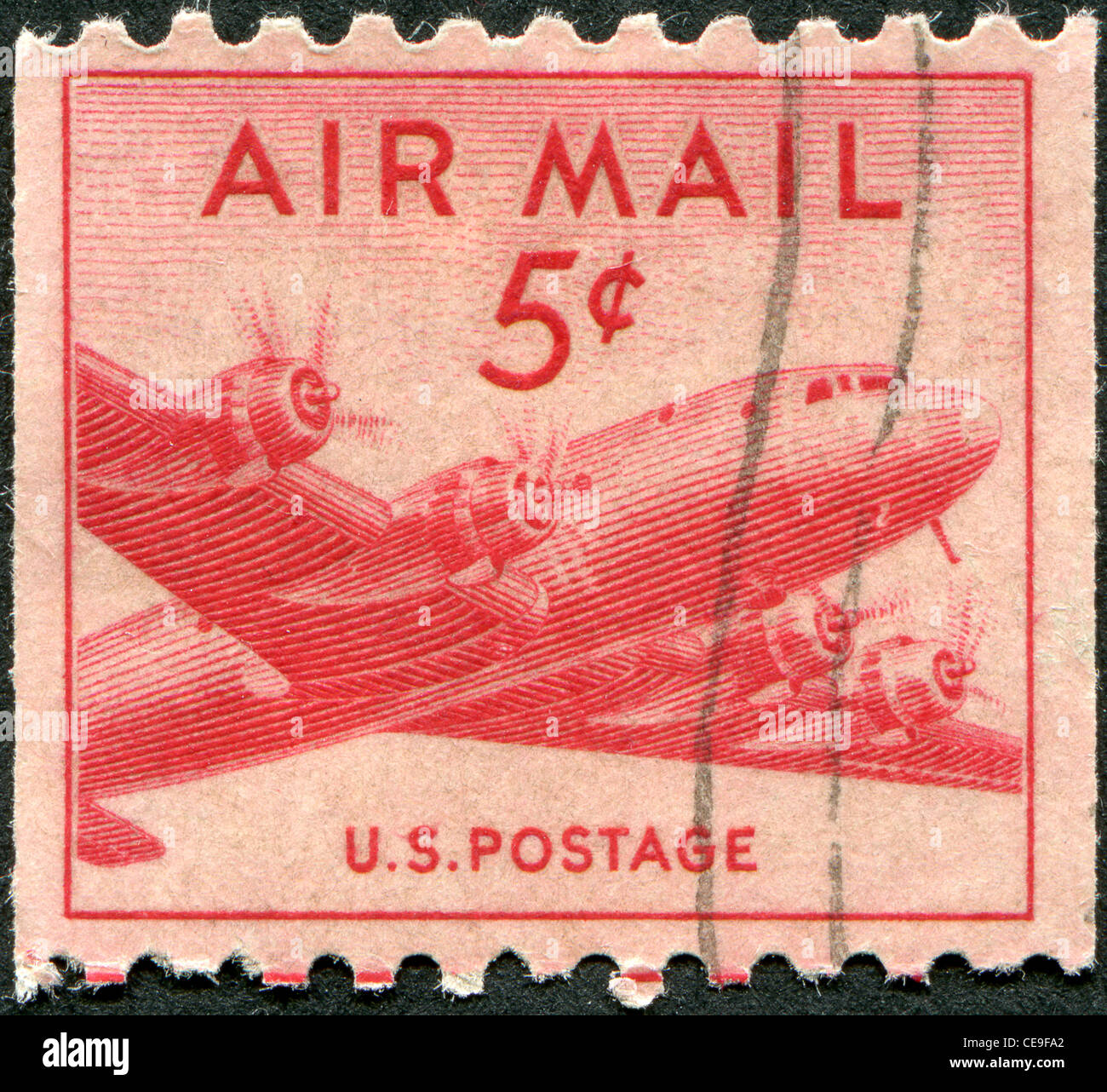 USA - circa 1948 : timbre imprimé aux Etats-Unis, montre les avions de transport militaire C-54 (Douglas DC-4) Skymaster, vers 1948 Banque D'Images