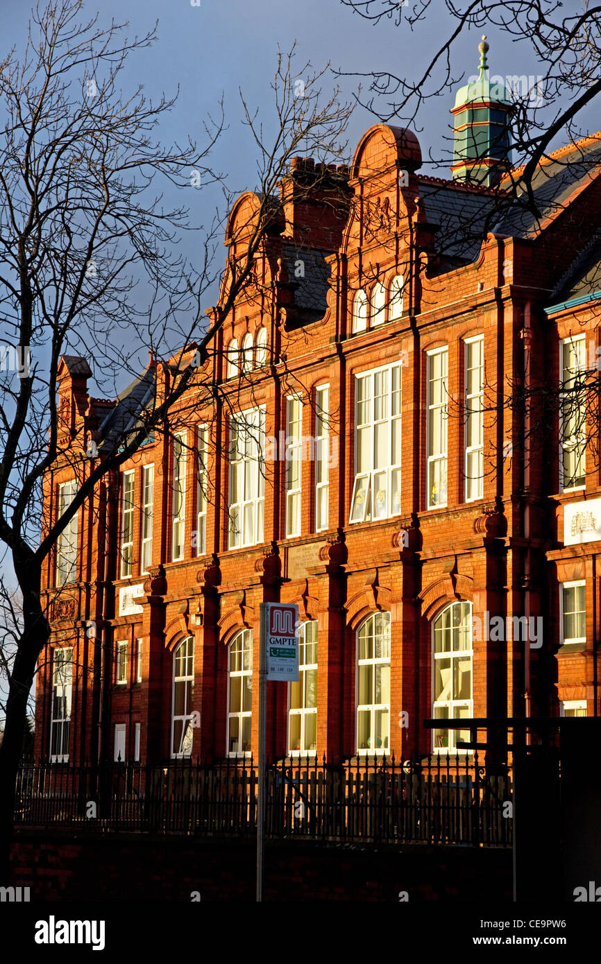 Crumpsall Lane Primary School (en hiver le soleil),(école du centre-ville - 25 langues), Crumpsall Manchester, Angleterre, RU Banque D'Images