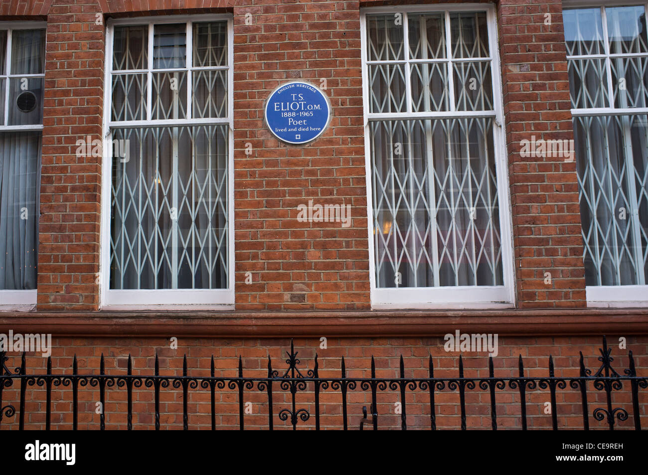 T.S Eliot blue plaque, Kensington Court Place, Londres Banque D'Images