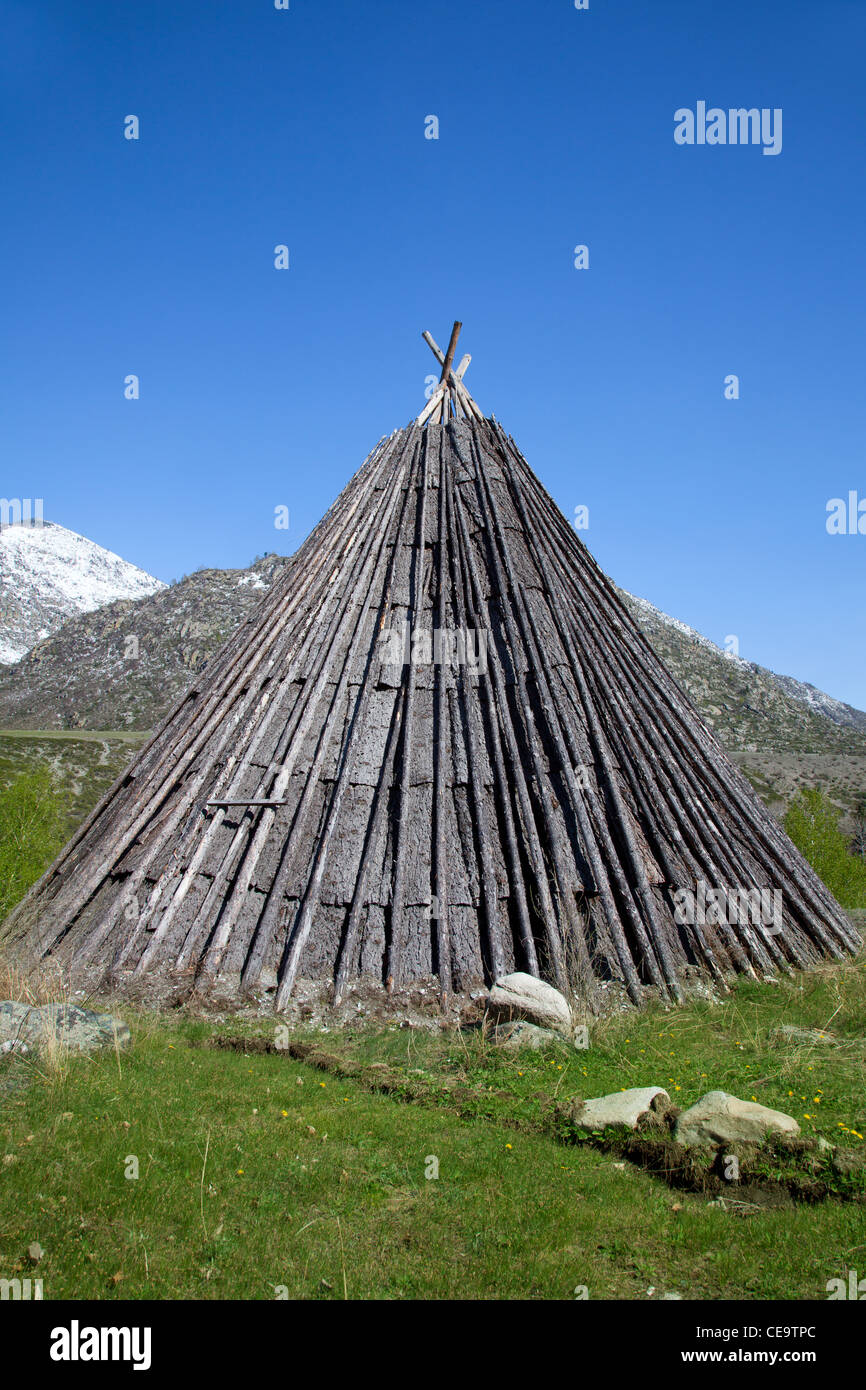 L'habitat traditionnel de l'écorce des populations autochtones de l'Asie et l'Amérique Banque D'Images