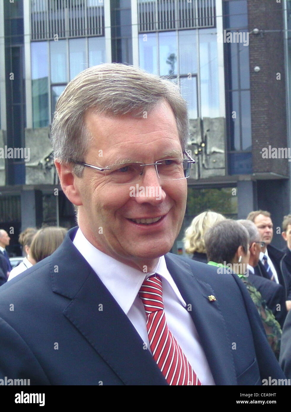 Le Président de l'Allemagne Christian Wulff sur le chemin de la cathédrale de Brême à la place du marché de Brême sur l'Uni allemand Banque D'Images